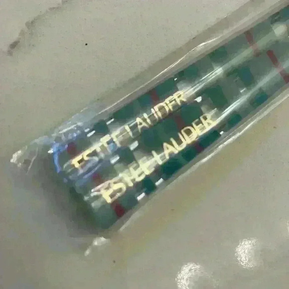 New Estée Lauder Make Up Brushes Lip Eyeshadow Striped Handle - Picture 3 of 5